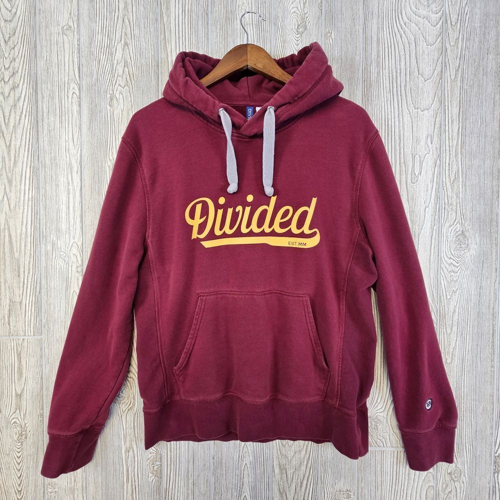 Divided Burgundy Pullover Hoodie Adult Medium Logo‎ Casual Streetwear Sweatshirt
